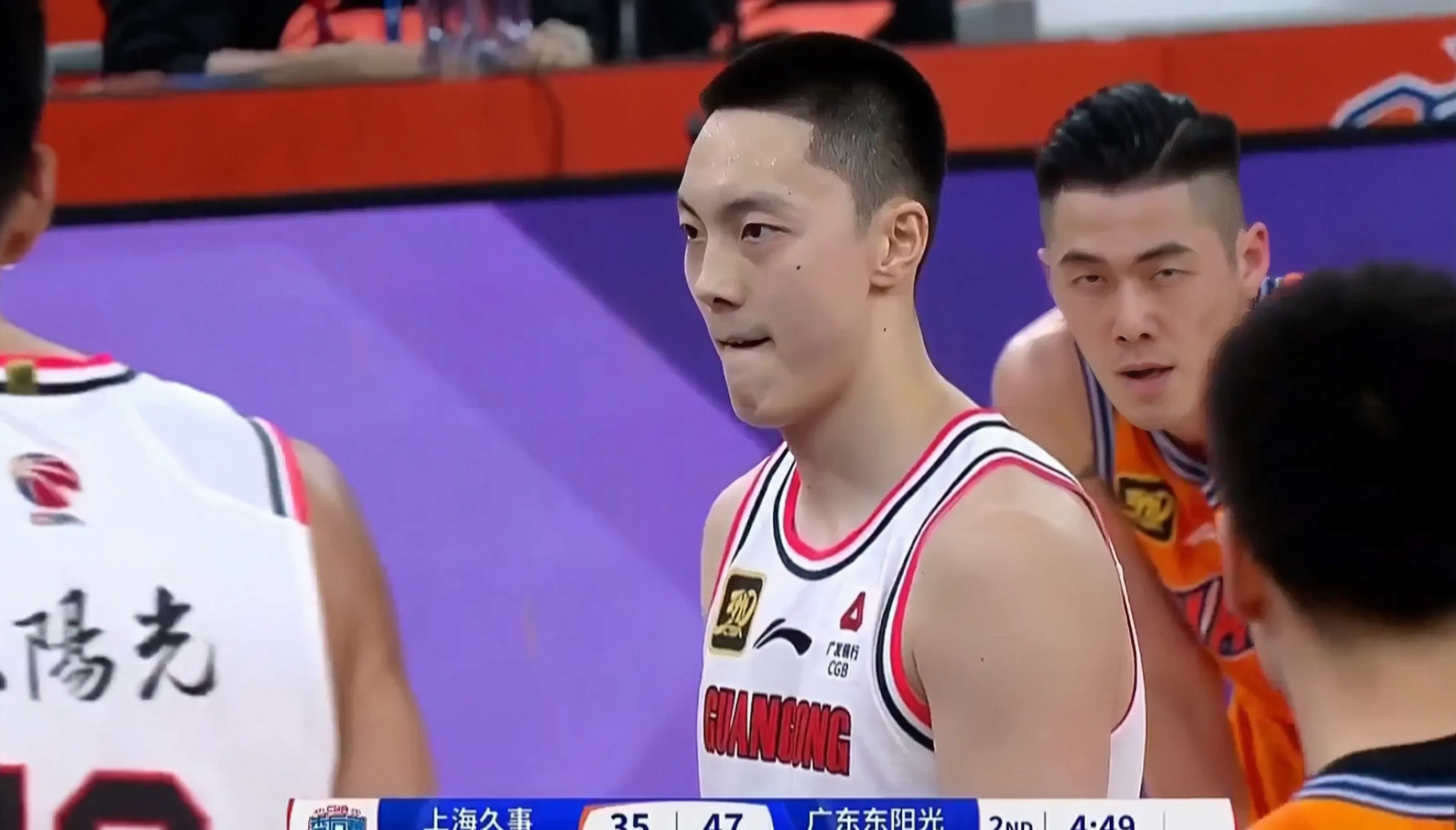 NBA季后赛清晨再迎强敌，深圳男篮豪取连胜，主帅态度——悬念犹存，年轻球员得到机会的简单介绍-开云中国官网