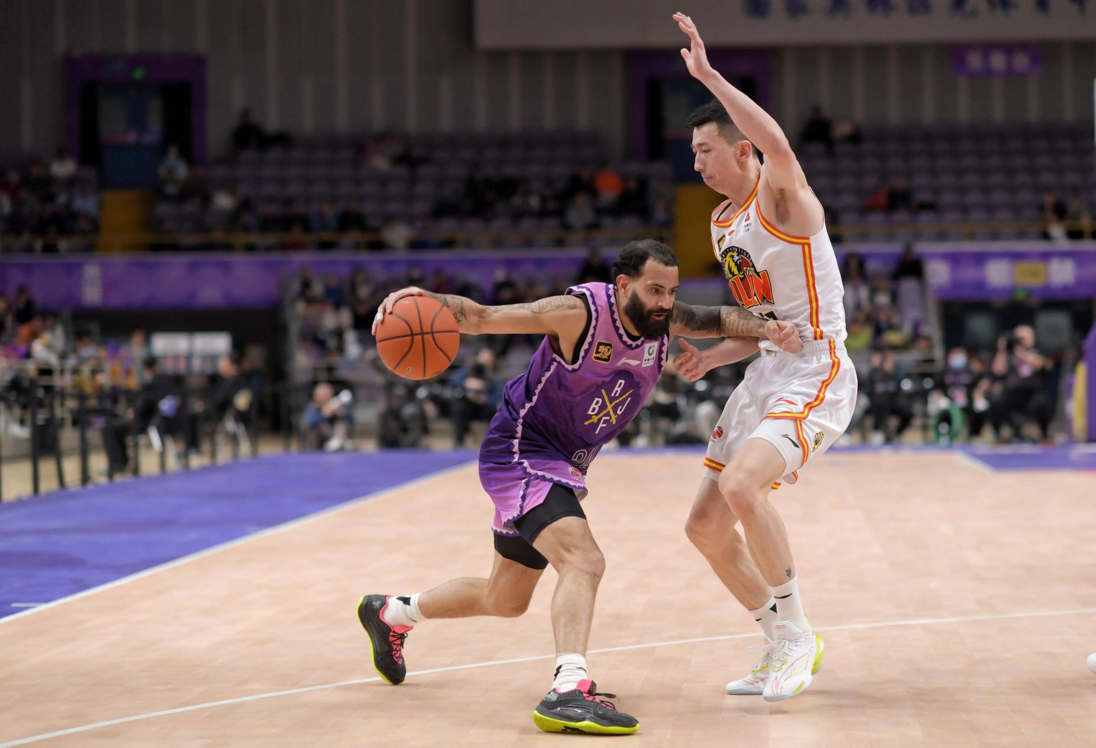 CBA常规赛清晨再迎强敌，克里夫兰骑士强势反弹，主帅态度——管理层满意，年轻球员得到机会 -开云官网