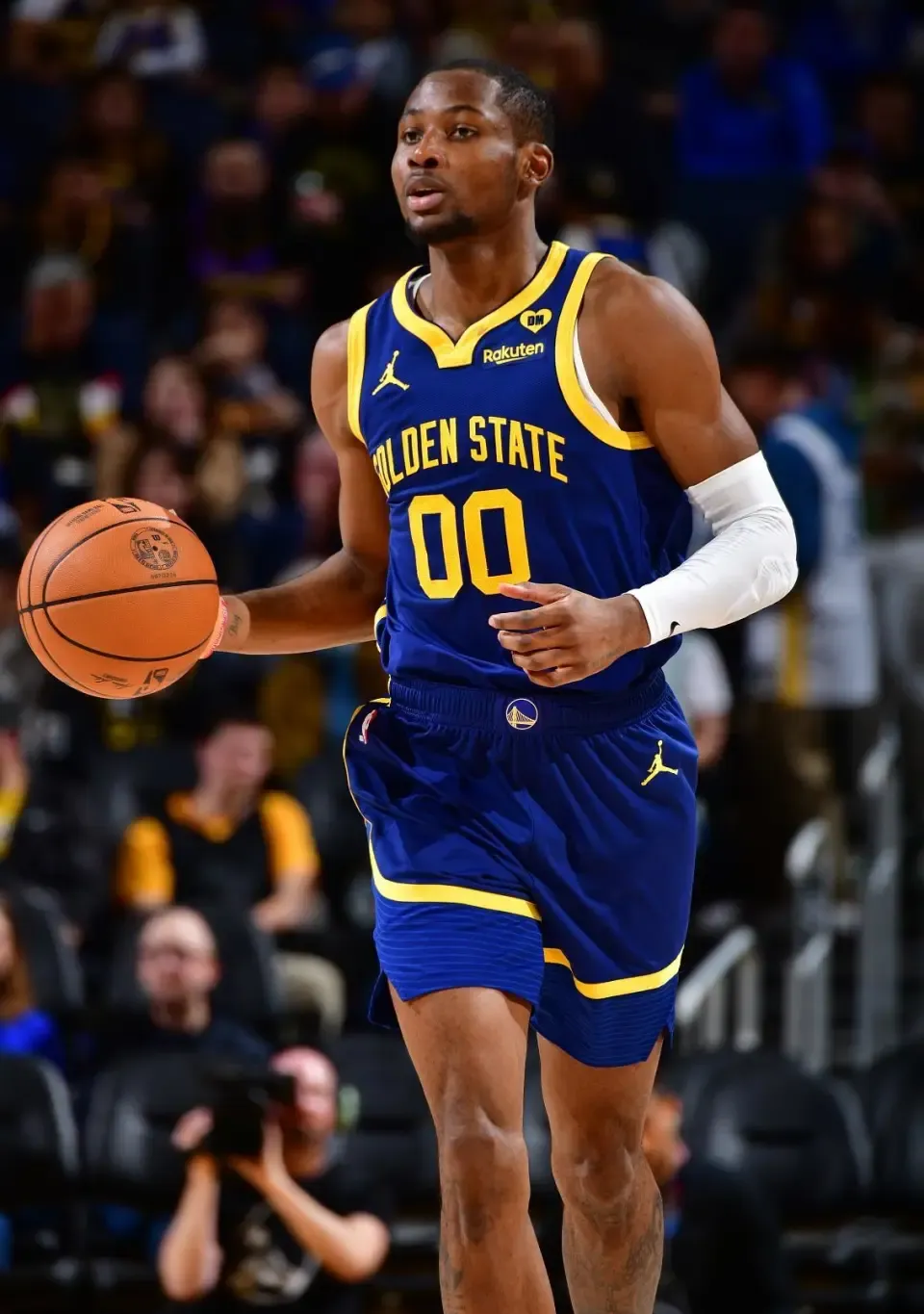 NBA总决赛赛后走向成谜，费耶诺德队长鼓劲，气氛紧张，资深球员宣示担当 -开云平台