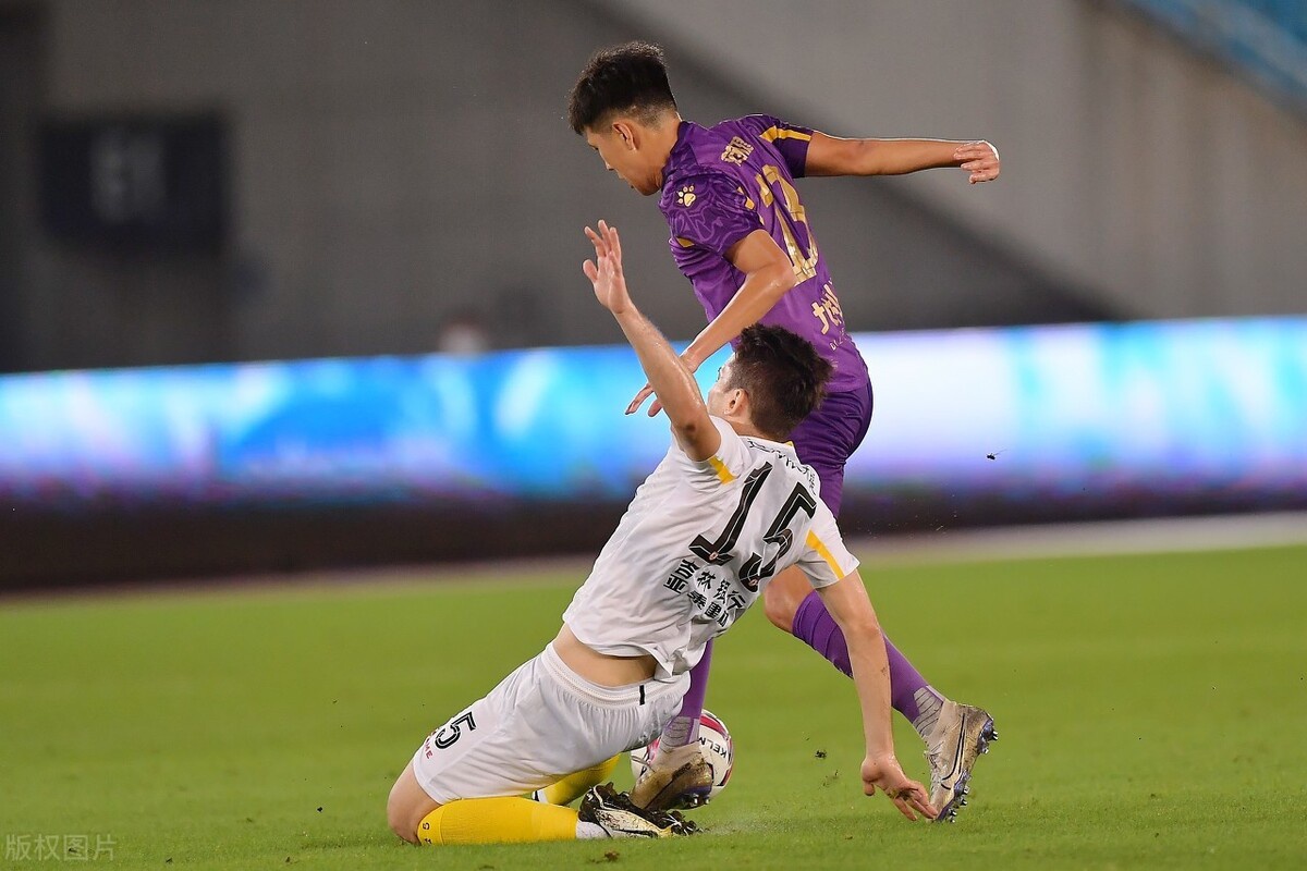 包含辽宁本钢训练开放日；冲刺阶段战术微调引欢呼；中超在即；高层口径保持一致的词条-开云官方入口